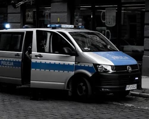 Kiedy policja przychodzi do domu: poznaj swoje prawa i obowiązki