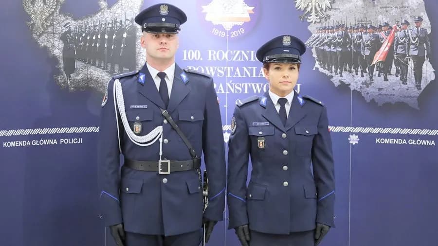 Umundurowanie galowe policji: Kluczowe elementy i zmiany w stylu