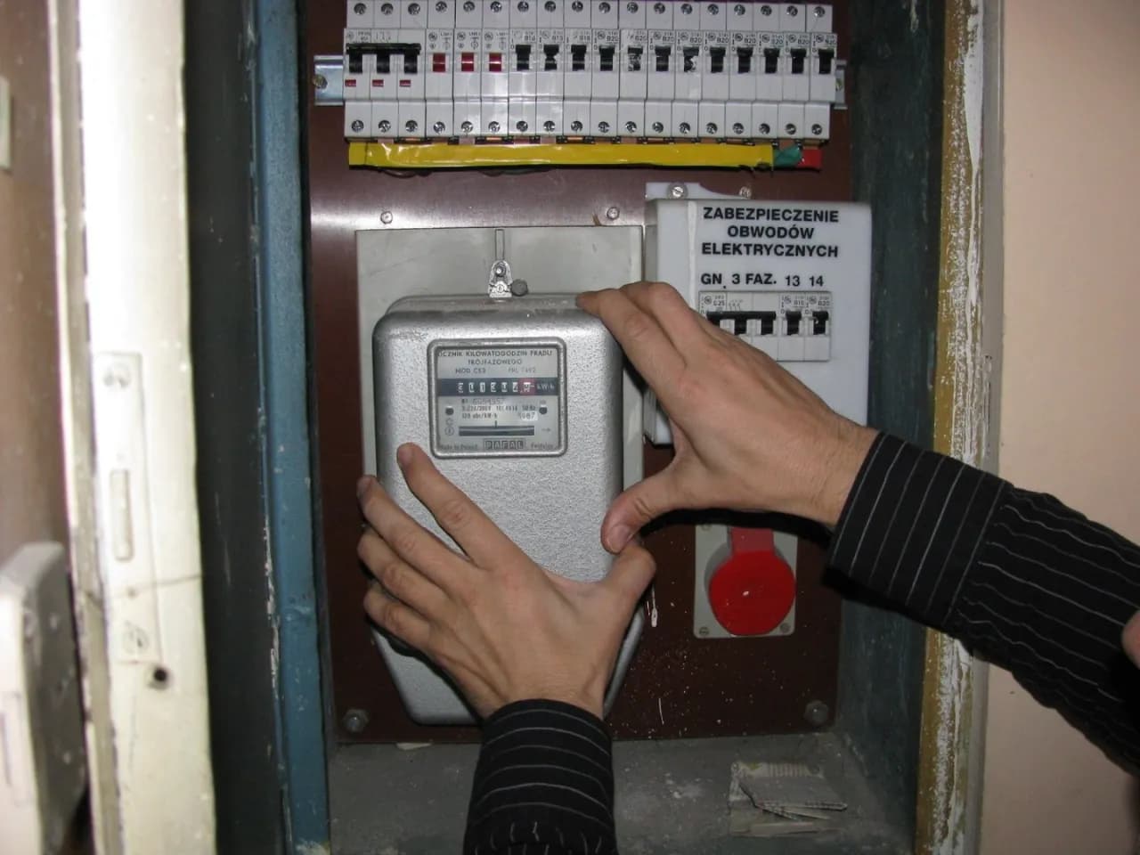 Gdzie zgłosić kradzież prądu Energa i uniknąć konsekwencji