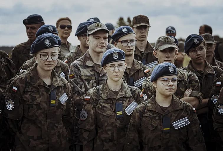 Szkoła podoficerska: Jakie są wymagania? Proces rekrutacji