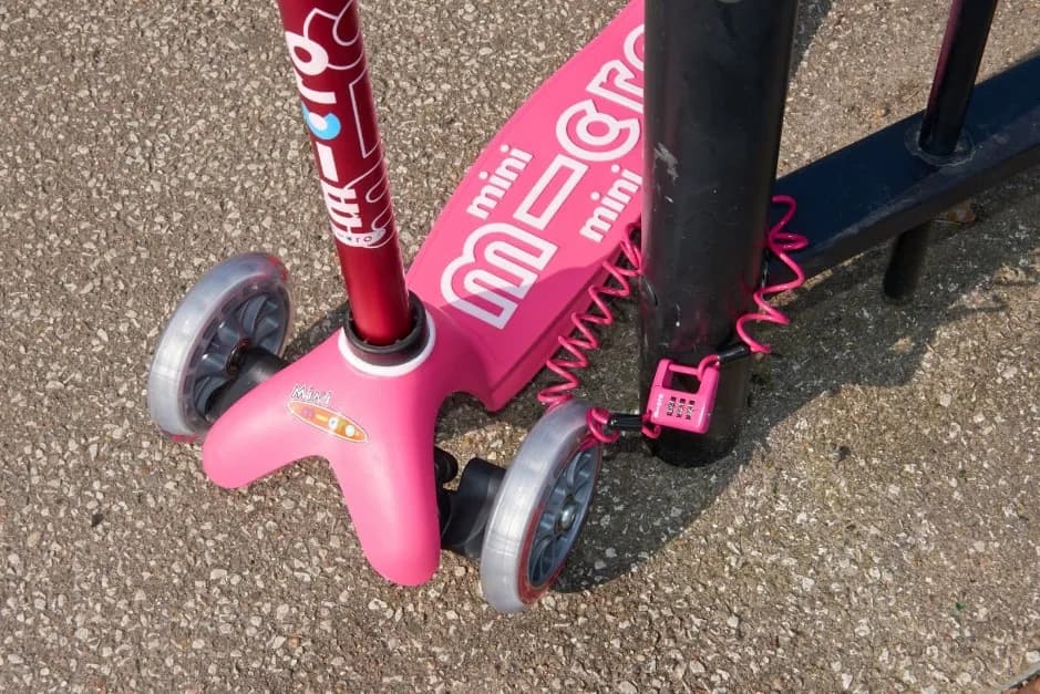 Jak zabezpieczyć hulajnogę przed kradzieżą? Skuteczne metody