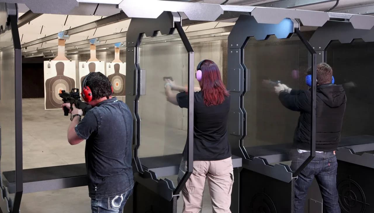 Ile kosztuje pozwolenie na broń sportową? Sprawdź ukryte opłaty!