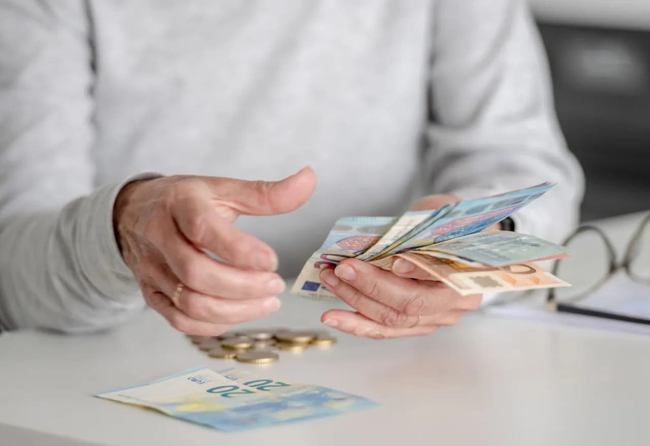 Czy zasadnicza służba wojskowa wlicza się do emerytury? Sprawdź to!